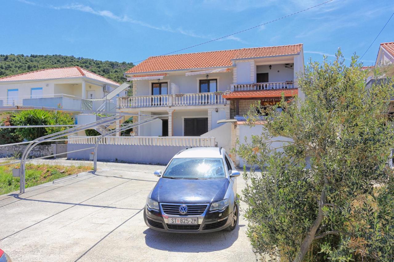Apartments By The Sea Slatine, Ciovo - 16131 Exterior foto